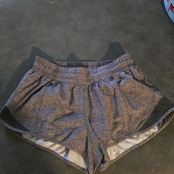 Lululemon Grey Hottie Hot Shorts - Picture 1 of 1